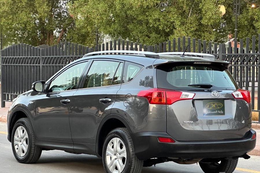 Toyota RAV4 2015