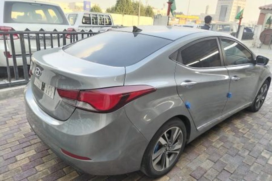 Hyundai Elantra 2015