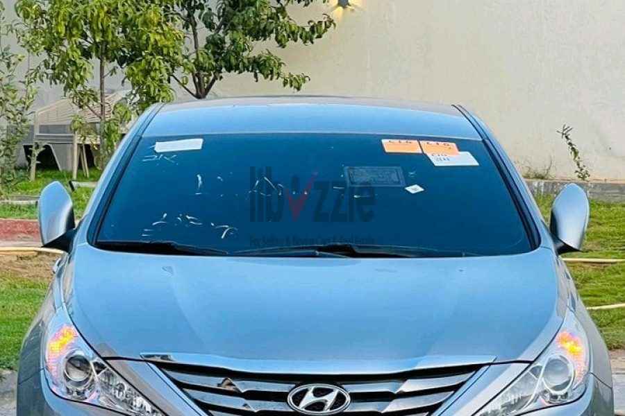 Hyundai Sonata 2012